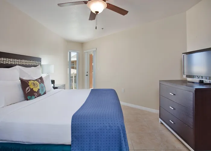 Holiday Inn Resort Grand Cayman By Ihg (Adults Only)